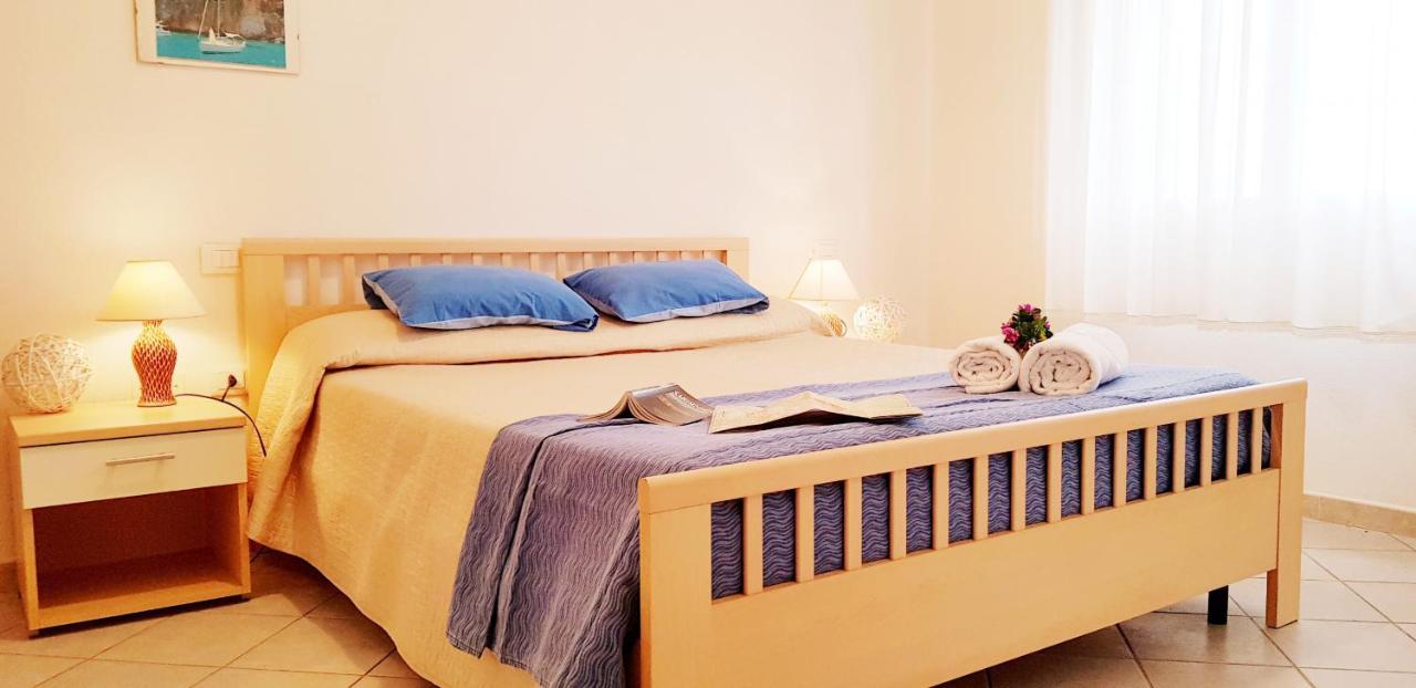 Pareja Apartments Orosei Exteriér fotografie