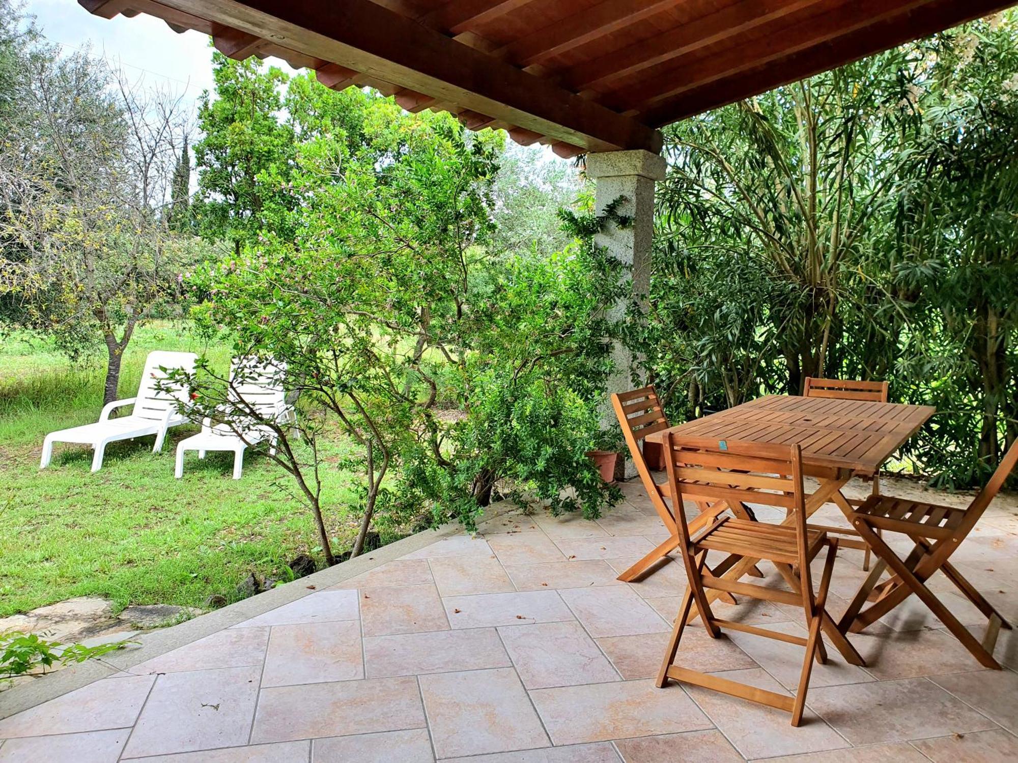 Pareja Apartments Orosei Pokoj fotografie